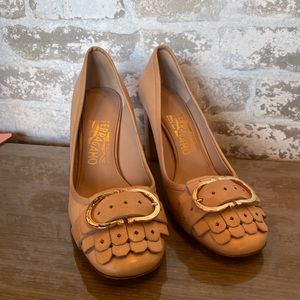 Salvatore Ferragamo Beige Leather Elga Fringe Block Heel Pumps